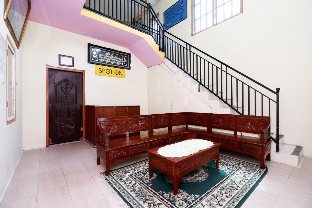 SPOT ON 2112 Homestay Lestari Dieng Syariah Diyeng Bagian luar foto